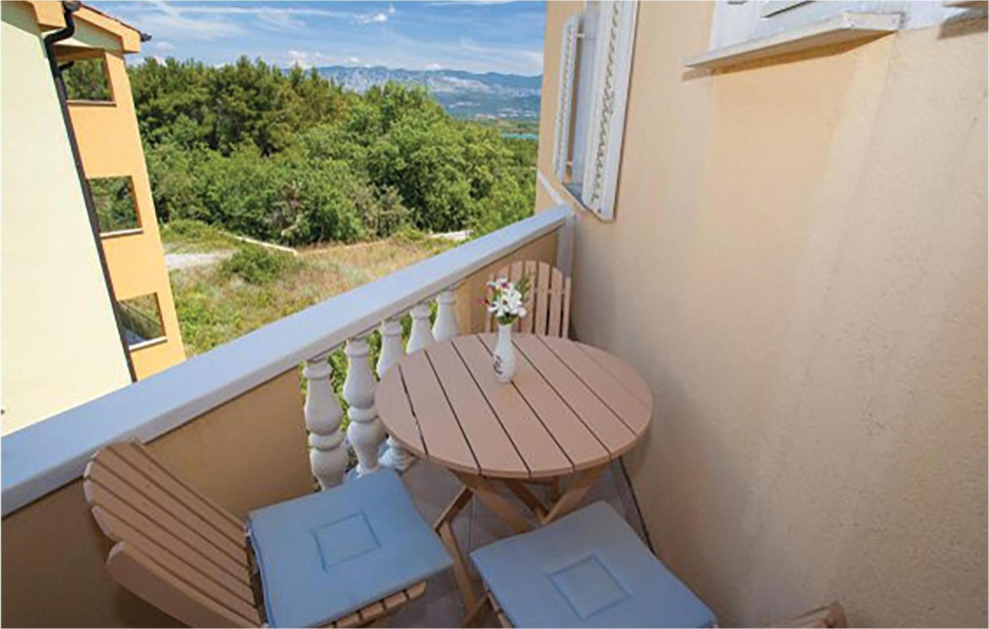 1 Bedroom Beautiful Apartment In 马林斯卡 外观 照片